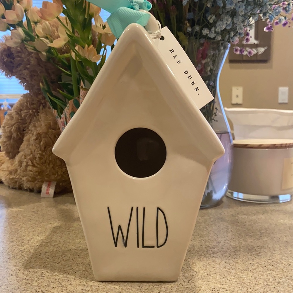 Rae Dunn bird feeder